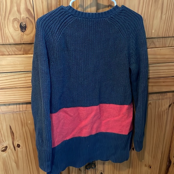 GAP Long Blue and Red V-Neck Sweater Size Small - Picture 2 of 8